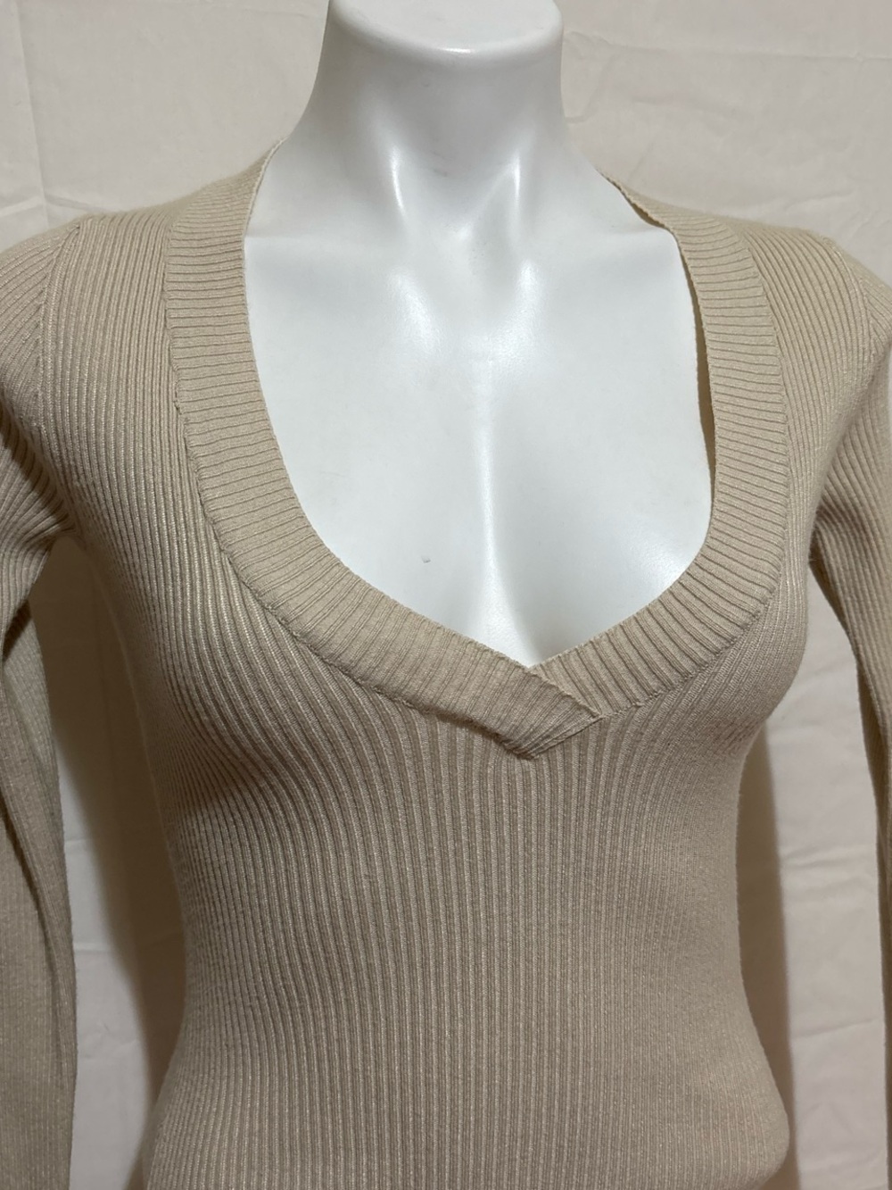 Vintage y2k deep v neck size medium sweater
